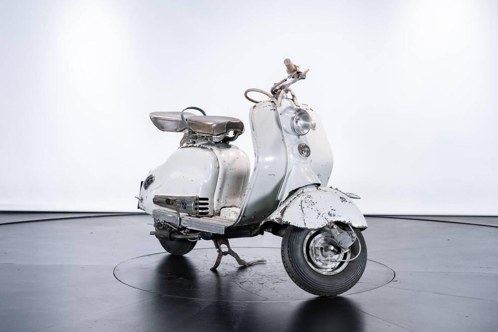 Innocenti LAMBRETTA 150 D (3)