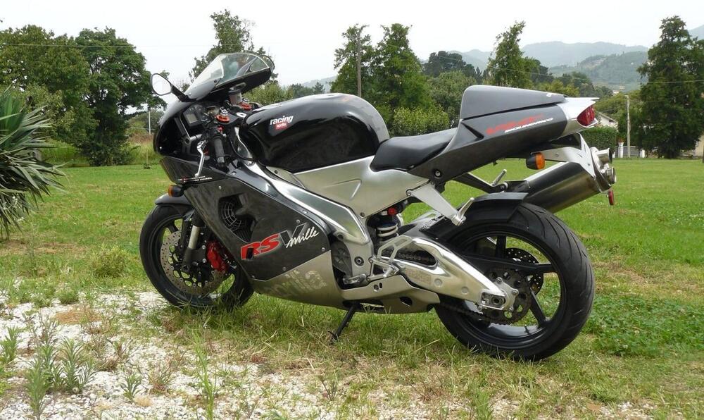 Aprilia RSV MILLE  (2)