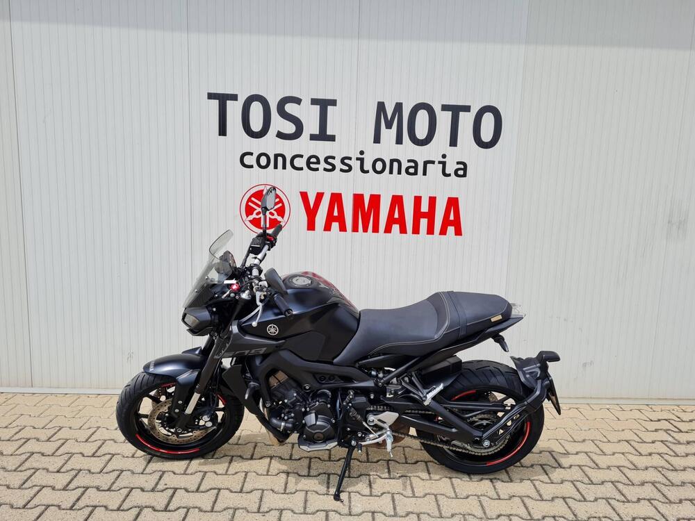 Yamaha MT-09 (2017 - 20) (3)