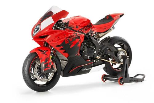 MV Agusta F3 Evoluzione: la sportiva di Schiranna sfoga l'animo racing (5)