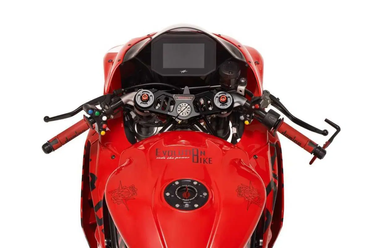 MV Agusta F3 Evoluzione: la sportiva di Schiranna sfoga l'animo racing (20)