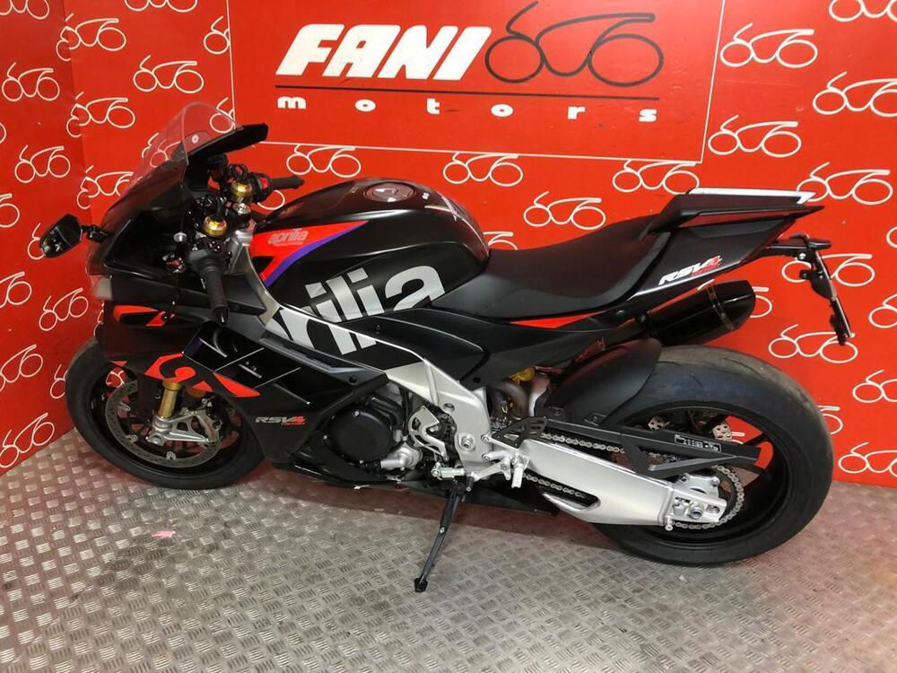 Aprilia RSV4 1100 Factory (2021 - 24) (3)