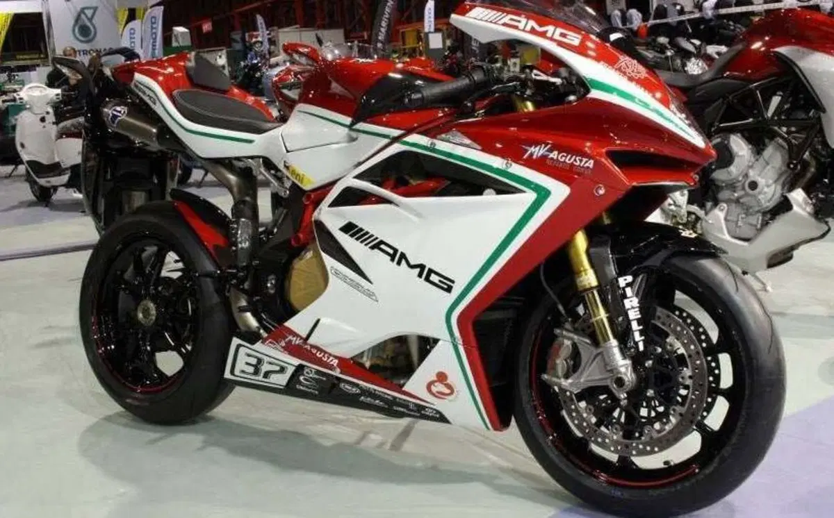 MV Agusta F4 RC presentata a MotoMadrid