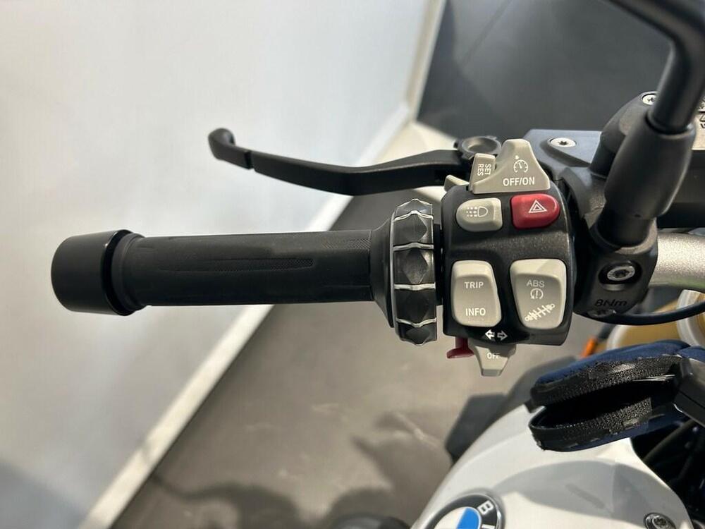 Bmw R 1200 R (2017 - 18) (4)