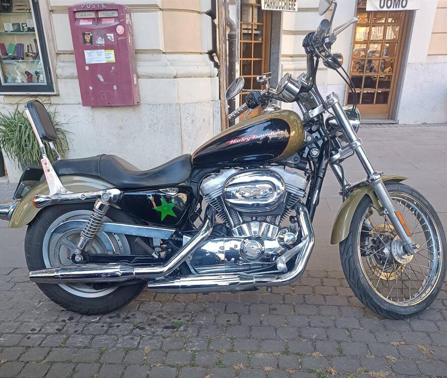 Harley-Davidson 883 Custom (2006 - 07) - XL 883C