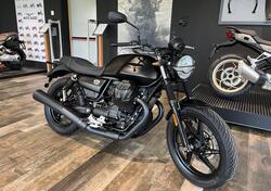 Moto Guzzi V7 Stone (2021 - 24) usata