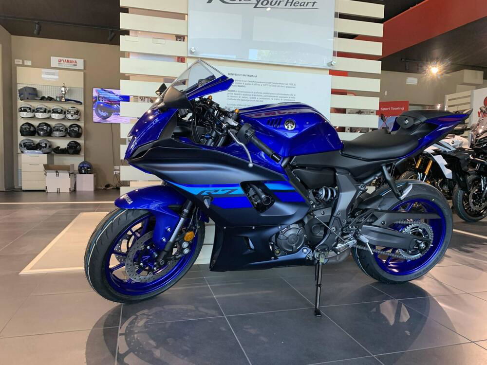 Yamaha YZF R7 (2021 - 24) (2)