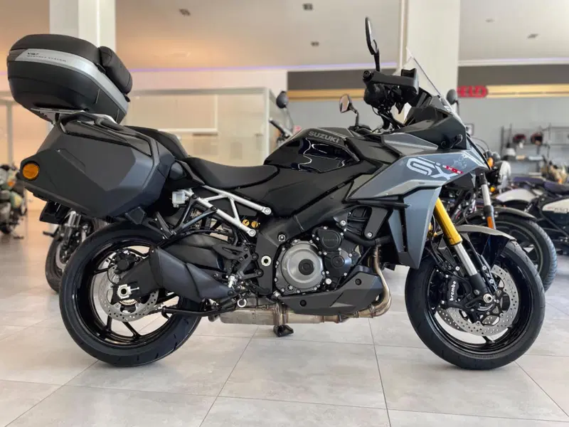 Suzuki GSX-S1000GX (2024 - 26) (10)