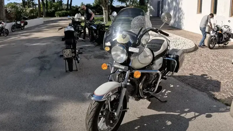 ASI Circuito Tricolore, in sella alla Moto Guzzi California! [VIDEO]