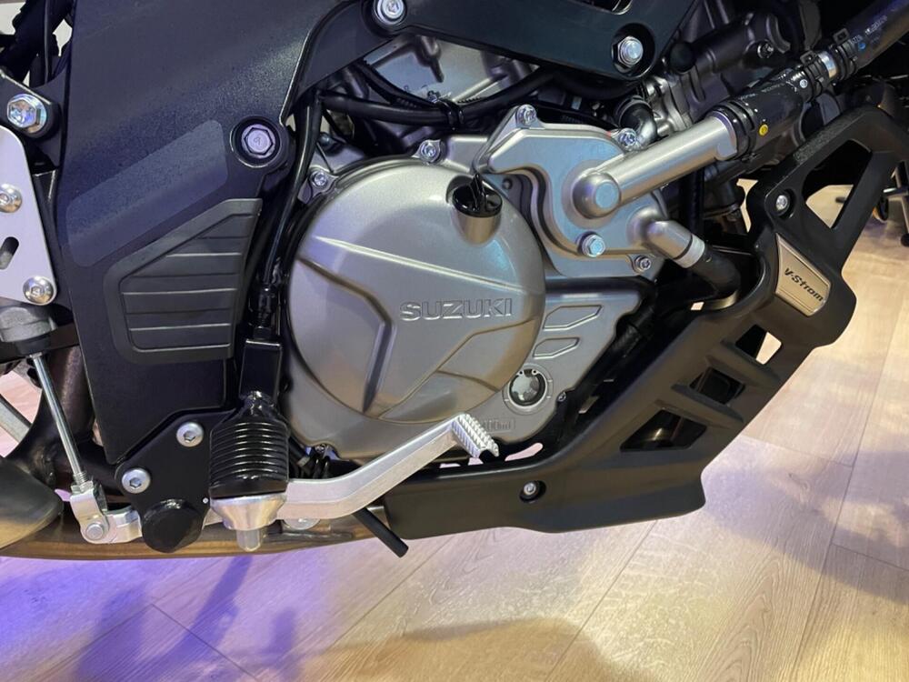 Suzuki V-Strom 650 (2021 - 24) (4)