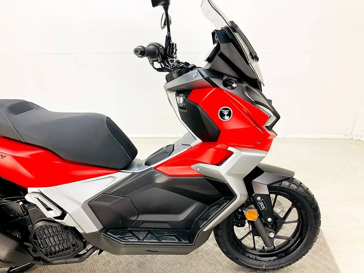 Voge Sfida SR1 ADV (2023 - 26) (8)
