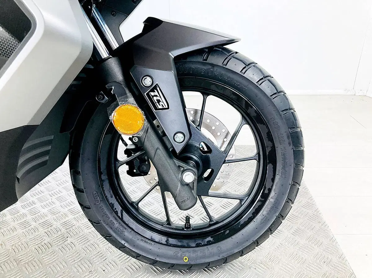 Voge Sfida SR1 ADV (2023 - 26) (11)
