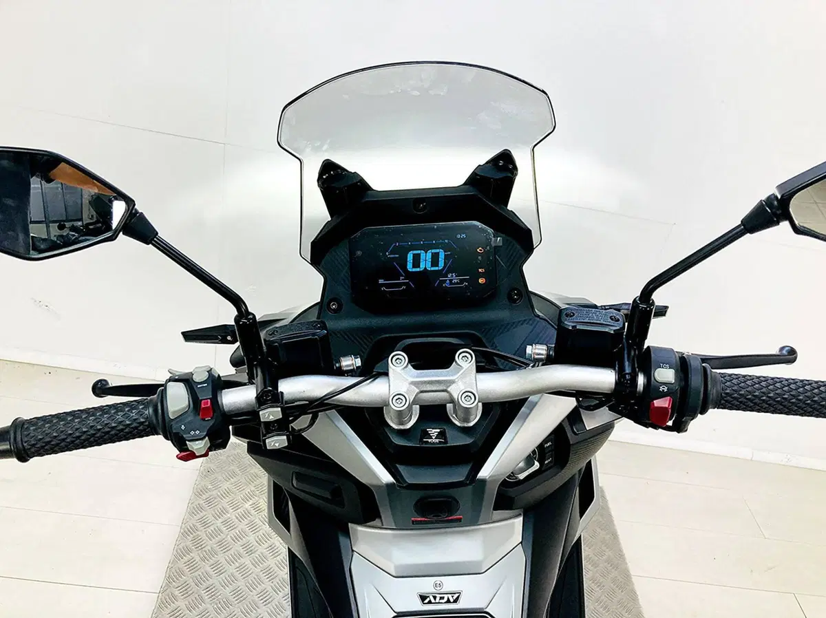Voge Sfida SR1 ADV (2023 - 26) (15)