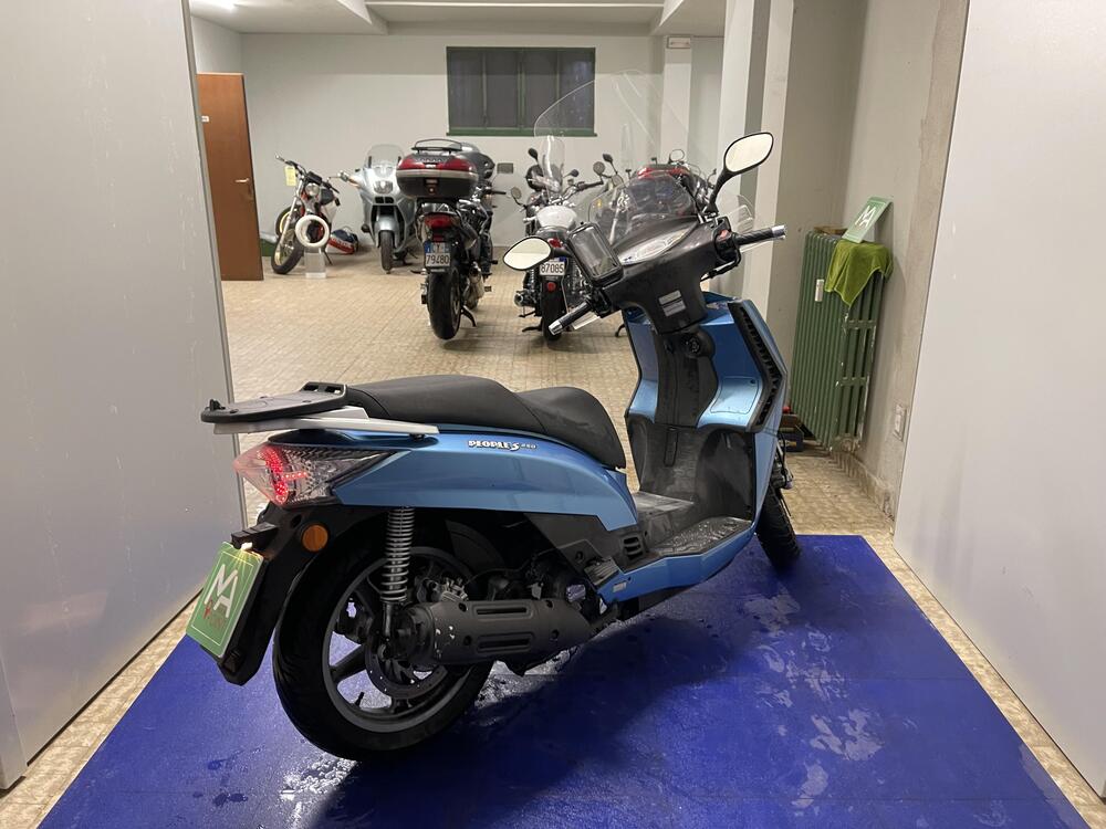 Kymco People 250 S (3)