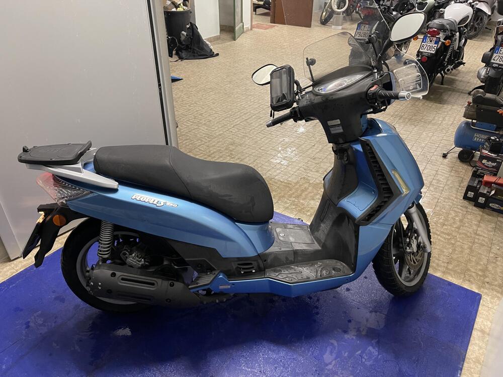 Kymco People 250 S (4)