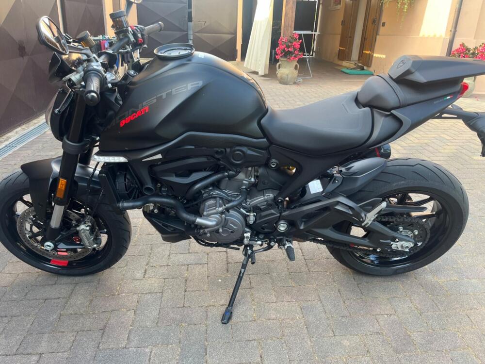 Ducati Monster 937 + (2021 - 24) (2)