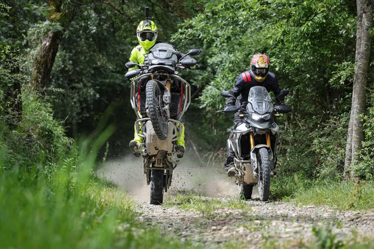 Con Ivan Cervantes e le Triumph Tiger sui percorsi del Mondiale Enduro! ROBE DA PAZZI (14)