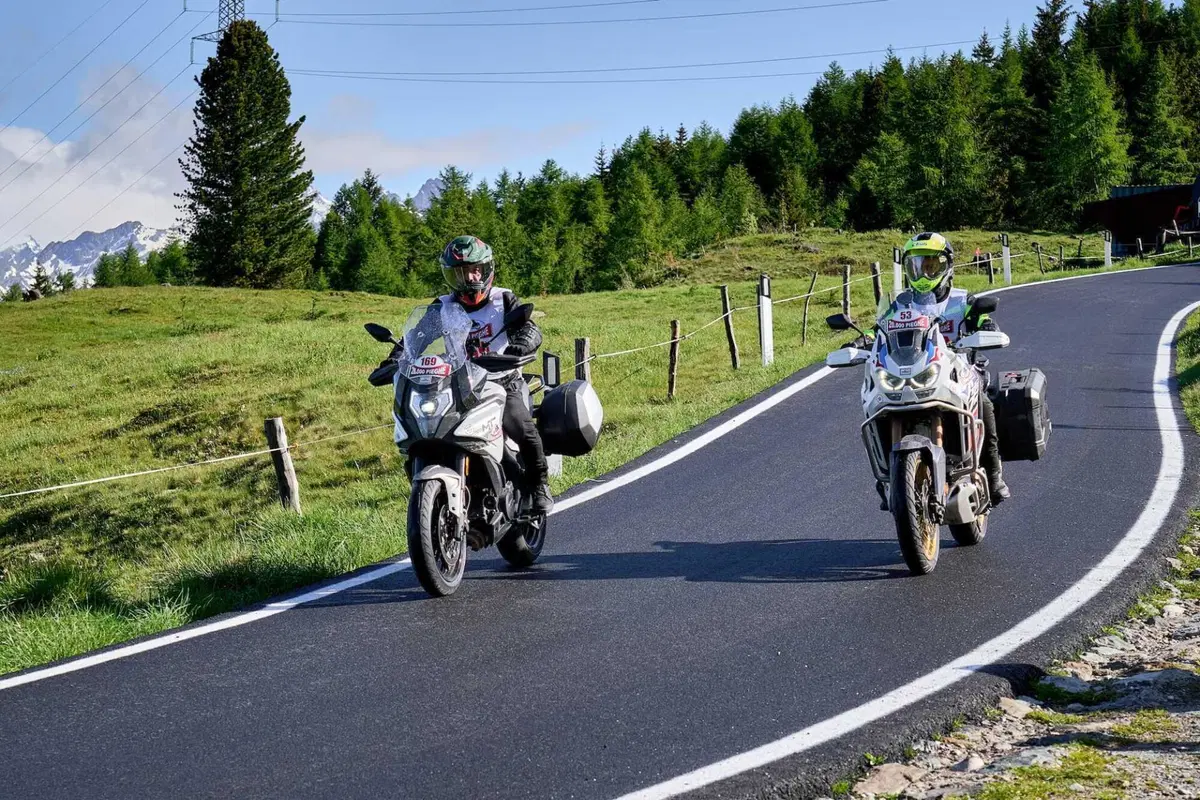 20.000 Pieghe 2024: overdose di curve