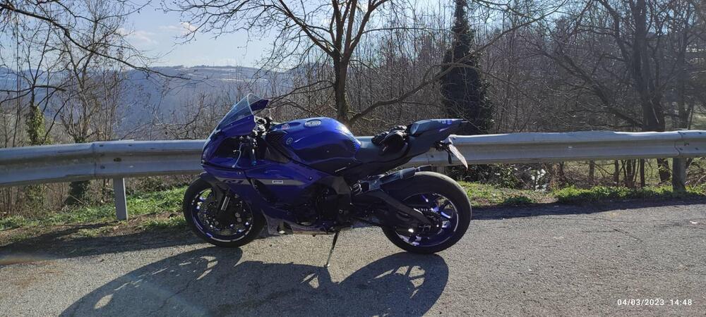 Yamaha YZF R1 (2020 - 24) (3)