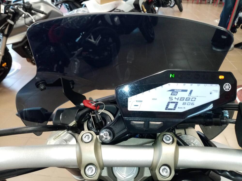 Yamaha MT-09 ABS (2013 - 15) (2)