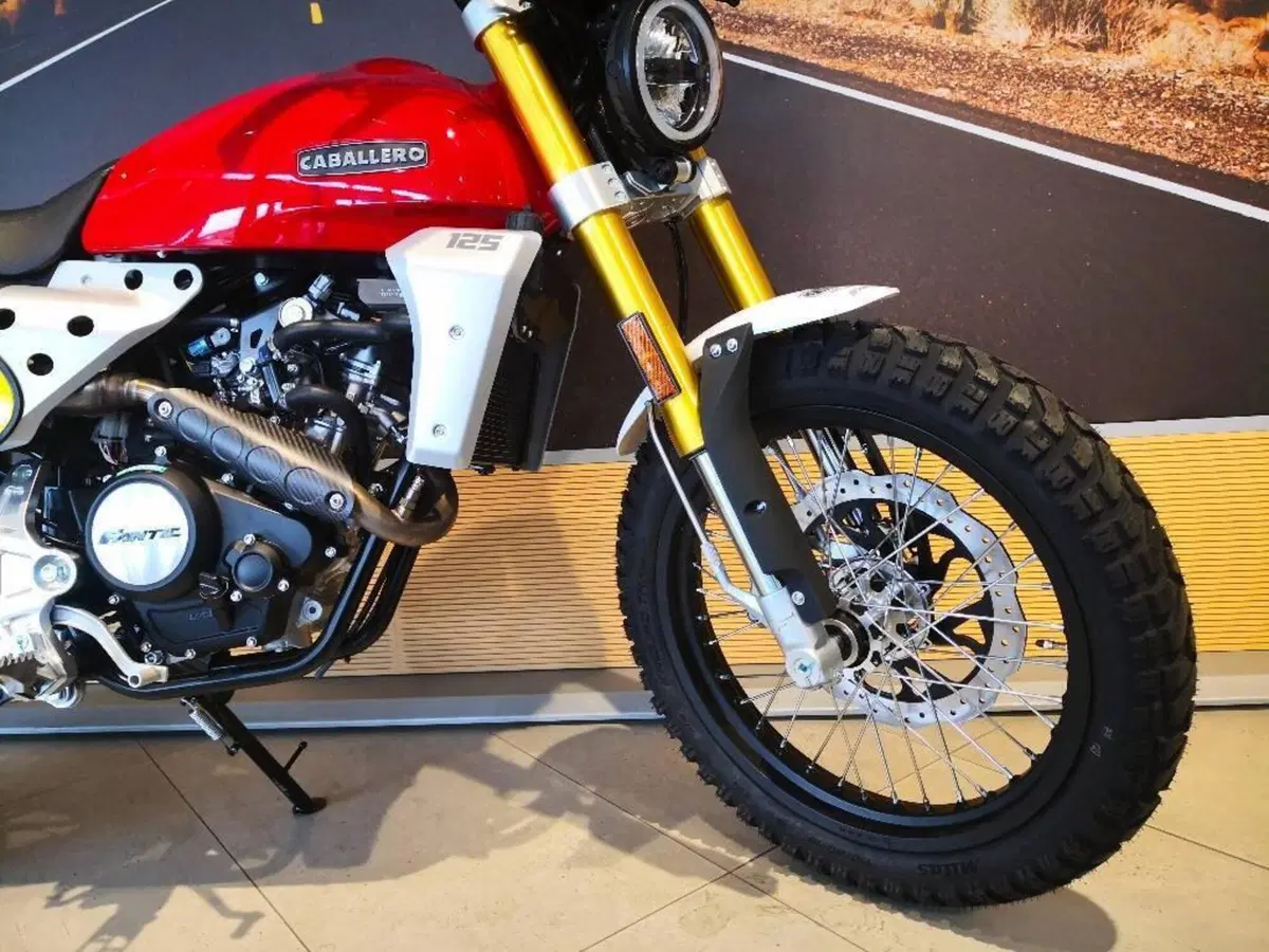 Fantic Motor Caballero 125 Scrambler (2025 - 26) (5)