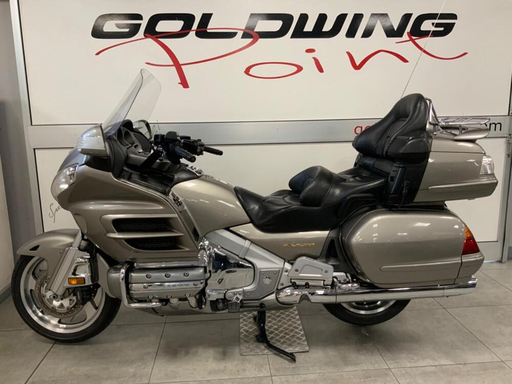 Honda GL 1800 Gold Wing (2000 - 05)