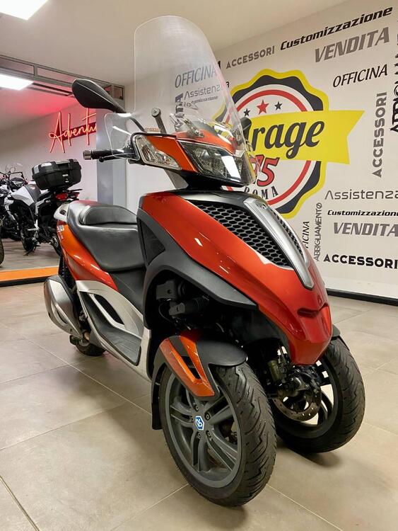 Piaggio Mp3 300 ie Yourban ERL (2011 - 17) (2)