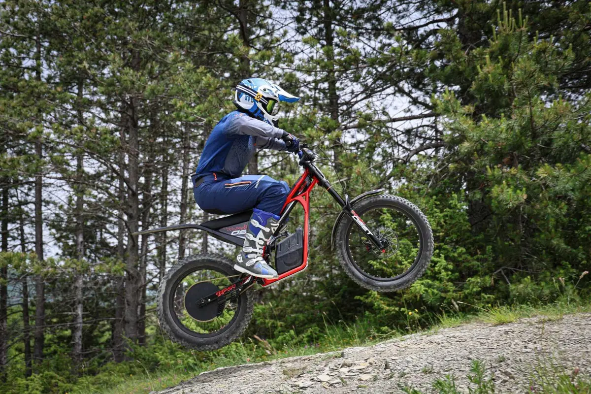 OSET TXP 24 TEST: il giocattolo definitivo di Triumph. La prova, PRO e CONTRO [VIDEO] (11)