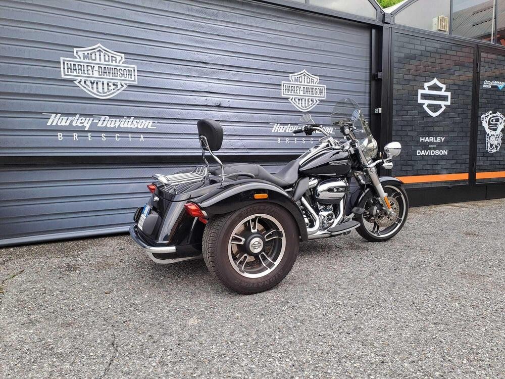 Harley-Davidson 114 Freewheeler (2019 - 20) - FLRT (2)