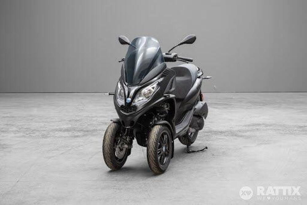 Piaggio MP3 300 ABS Hpe (2021 - 24) (2)