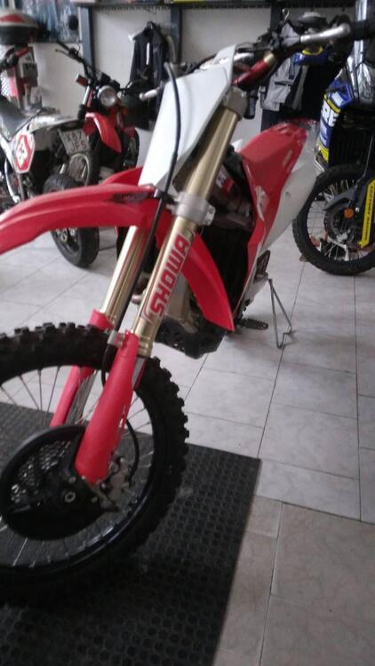 Honda CRF 250 R (2019) (2)