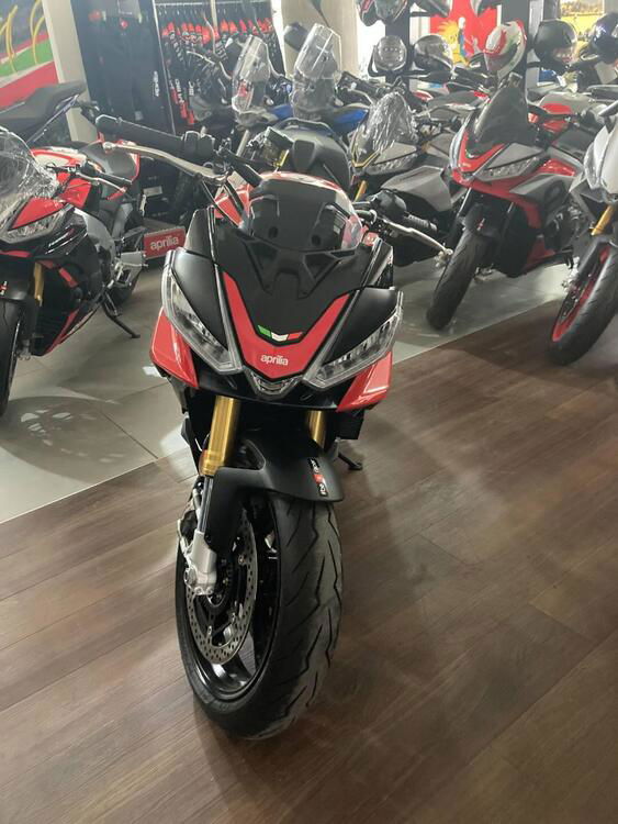 Aprilia Tuono 1100 V4 (2021 - 24) (2)