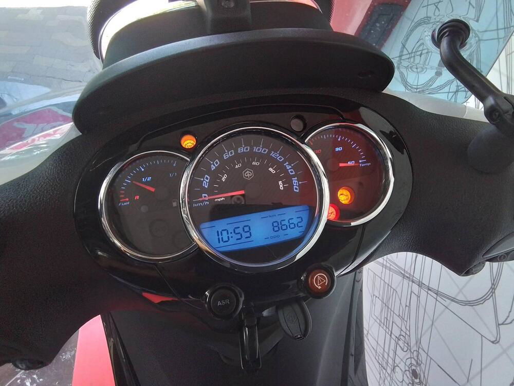 Piaggio Beverly 350 S ABS (2019 - 20) (4)