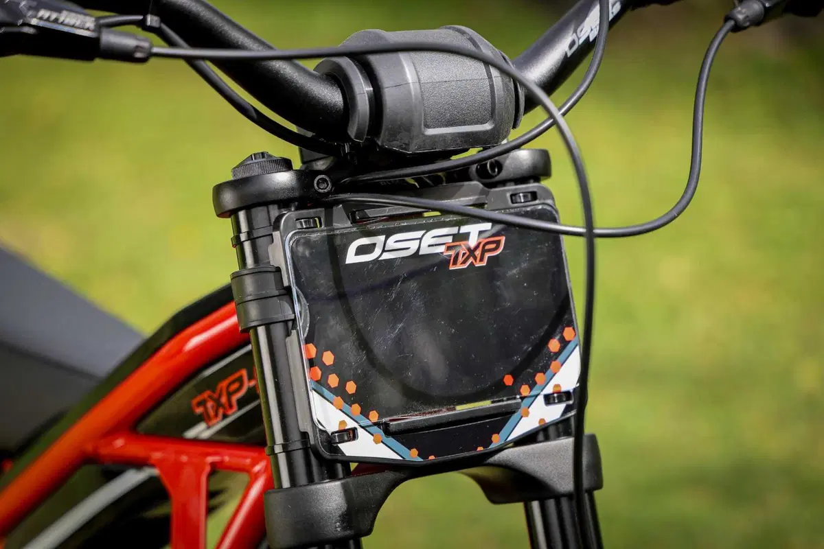 OSET TXP 24 TEST: il giocattolo definitivo di Triumph. La prova, PRO e CONTRO [VIDEO] (19)