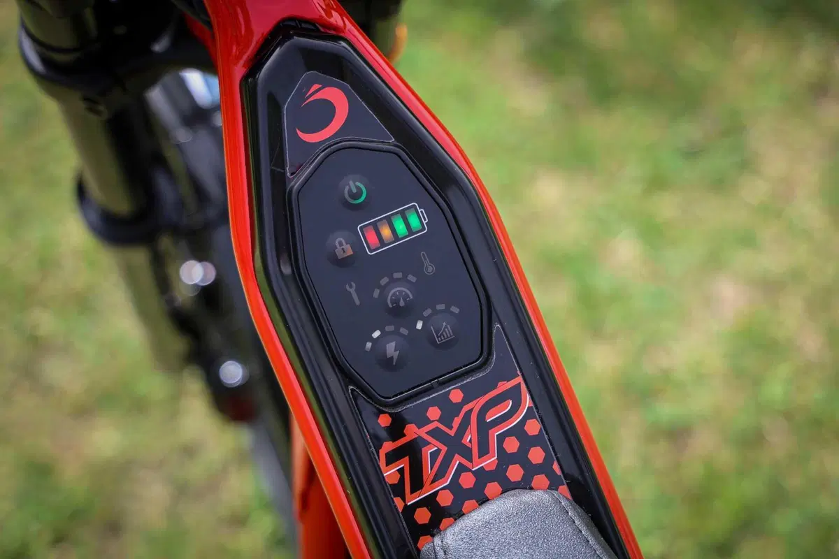 OSET TXP 24 TEST: il giocattolo definitivo di Triumph. La prova, PRO e CONTRO [VIDEO] (31)