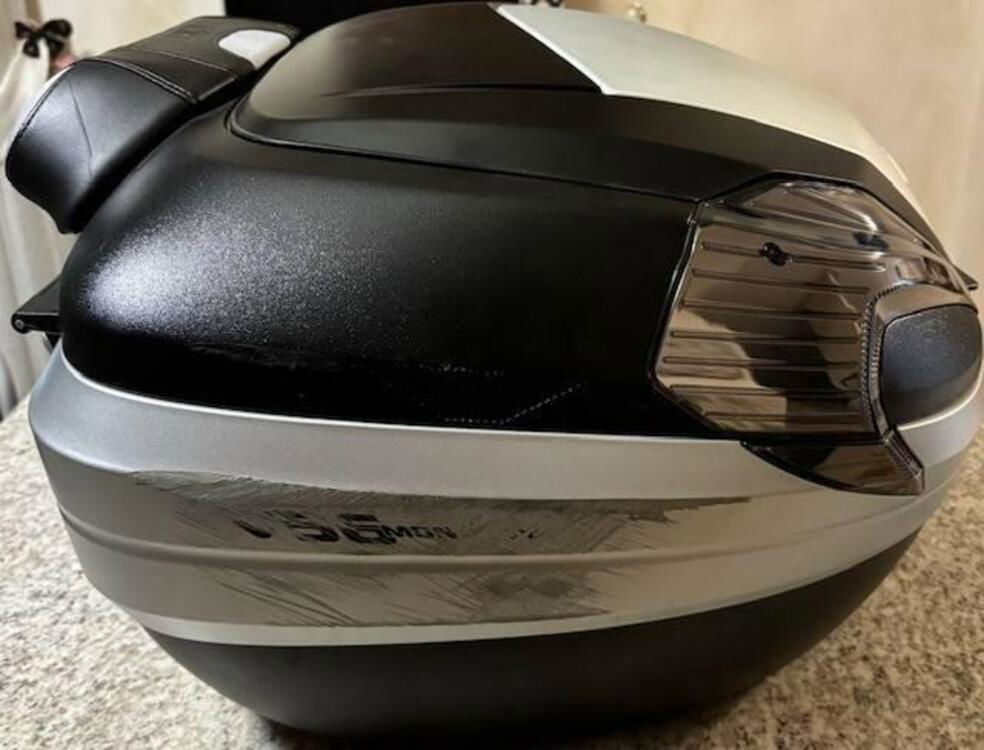 Givi V56NNT Maxia 4 Tech MONOKEY (2)