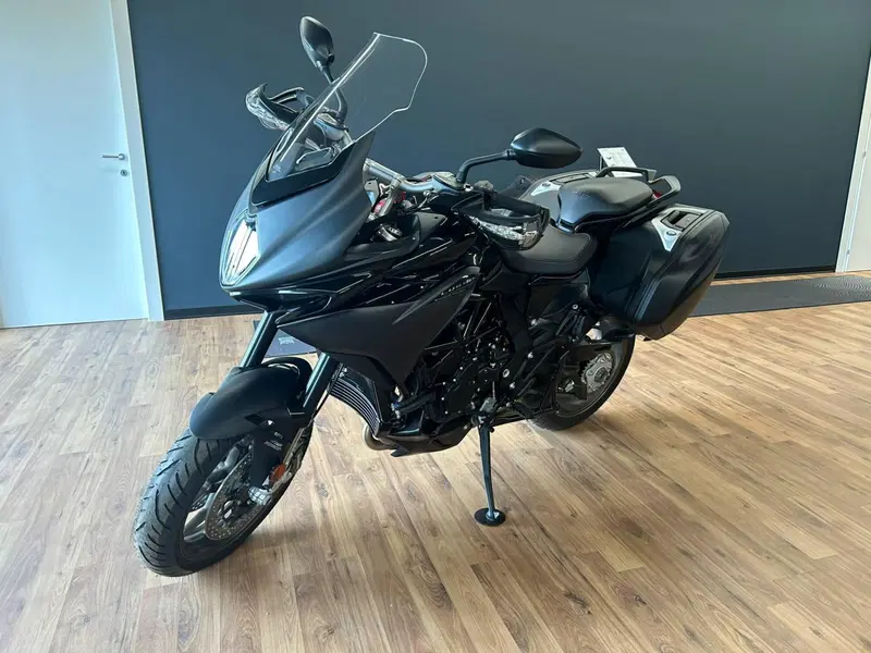 MV Agusta Turismo Veloce 800 Lusso SCS (2021 - 26) (6)