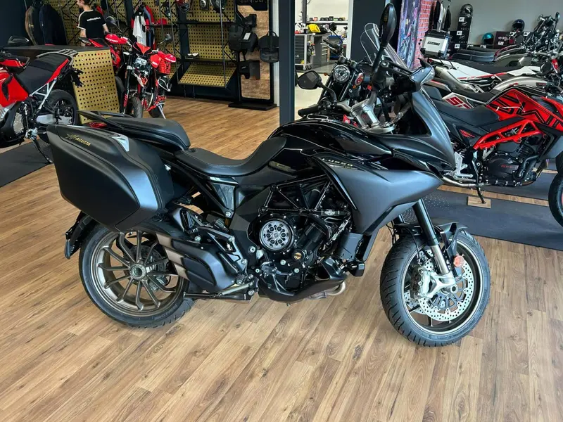 MV Agusta Turismo Veloce 800 Lusso SCS (2021 - 26) (11)