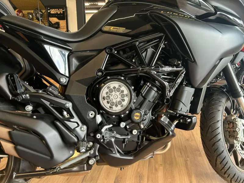 MV Agusta Turismo Veloce 800 Lusso SCS (2021 - 26) (12)