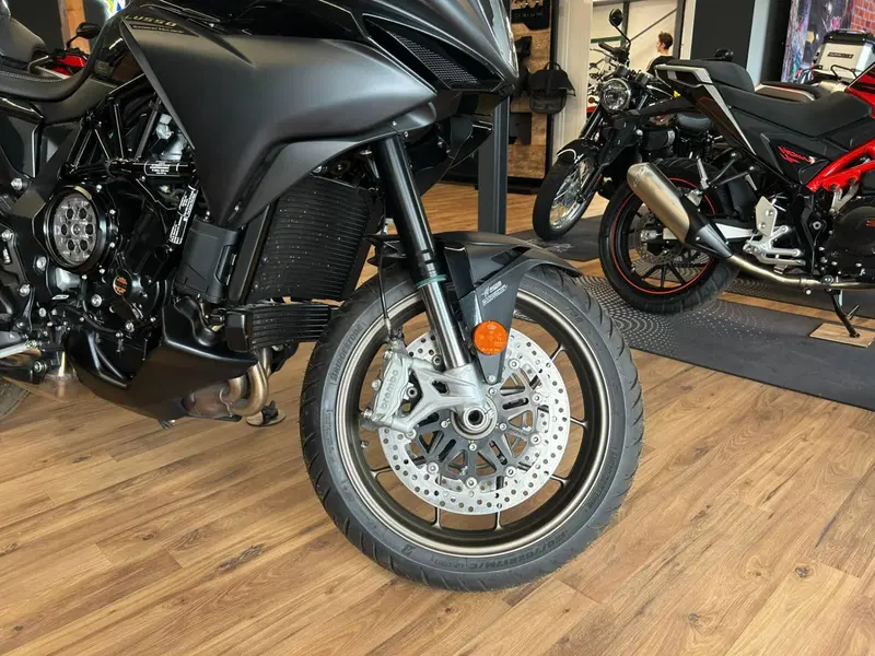 MV Agusta Turismo Veloce 800 Lusso SCS (2021 - 26) (13)