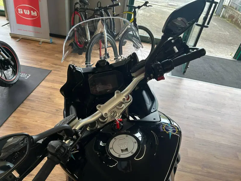 MV Agusta Turismo Veloce 800 Lusso SCS (2021 - 26) (19)