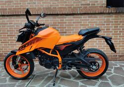 KTM 390 Duke (2024) usata