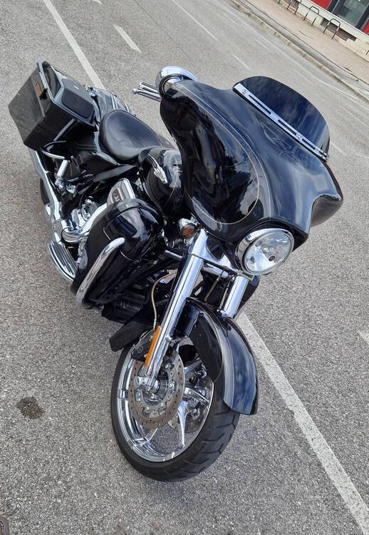 Harley-Davidson 1800 Street Glide (2012 - 13) - FLSTSE (4)