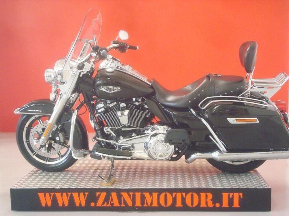 Harley-Davidson 107 Road King (2017) - FLHR (5)