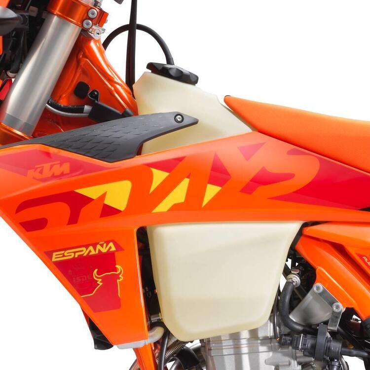 KTM EXC 250 Six Days (2025) (5)