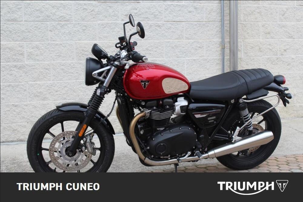 Triumph Speed Twin 900 Chrome Edition (2023) (5)