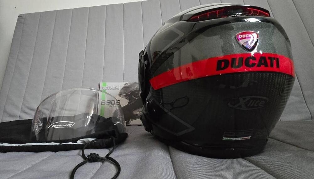 Casco Ducati Xlite 1005 Ultra Carbon (5)