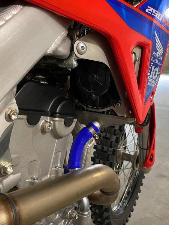 Honda CRF 250 R (2024) (5)