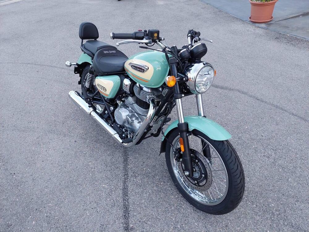 Royal Enfield Meteor 350 Aurora (2024) (3)