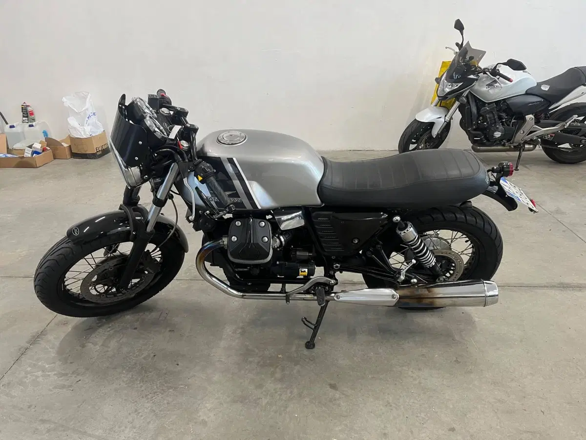 Moto Guzzi V7 Special (2012 - 14)